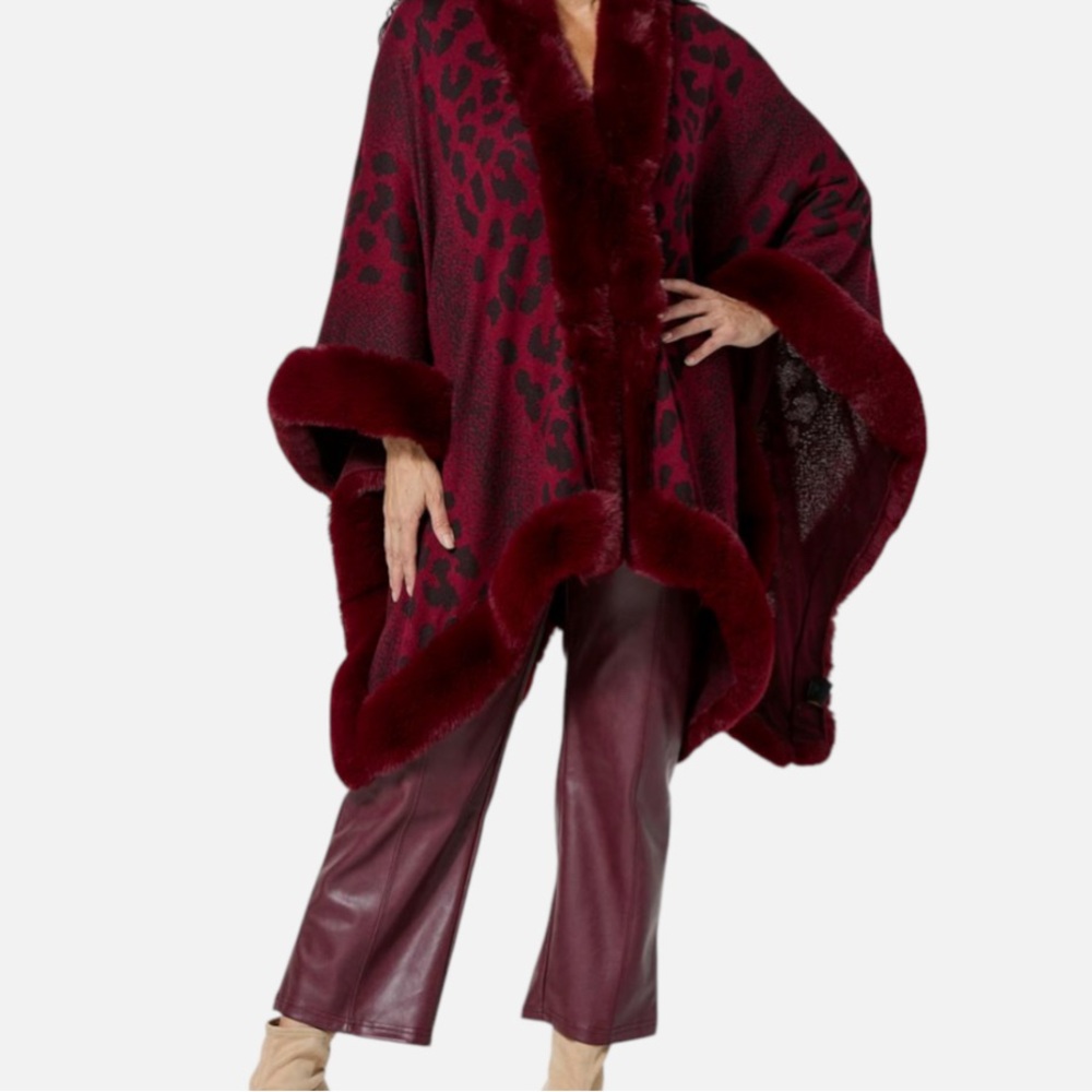 Kathy Ireland Fashion 360 Safari Skies Faux Fur Trim Cape in Red